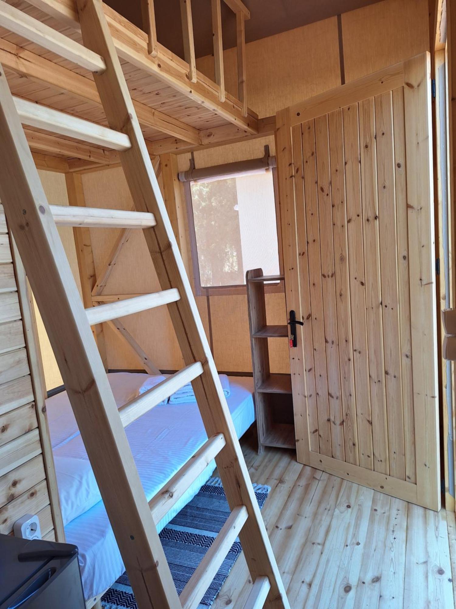 Nirikos Camping Spasmeni Vrisi Chambre photo