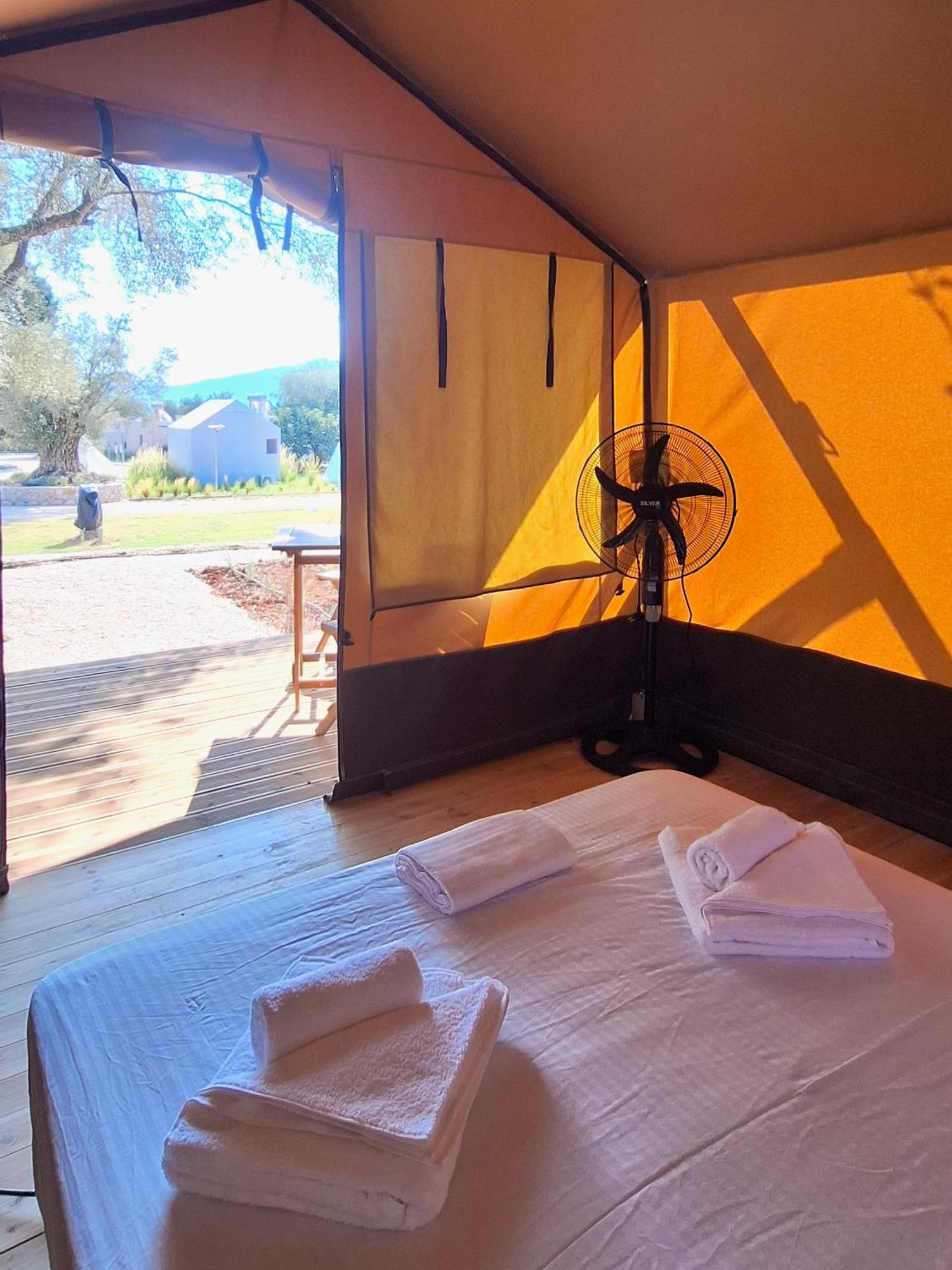 Nirikos Camping Spasmeni Vrisi Chambre photo