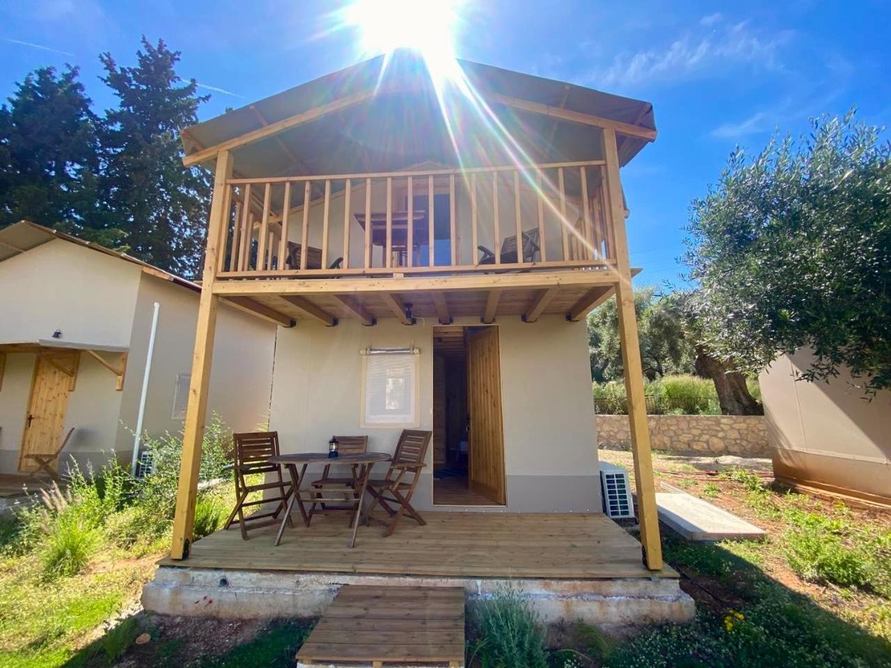 Nirikos Camping Spasmeni Vrisi Chambre photo